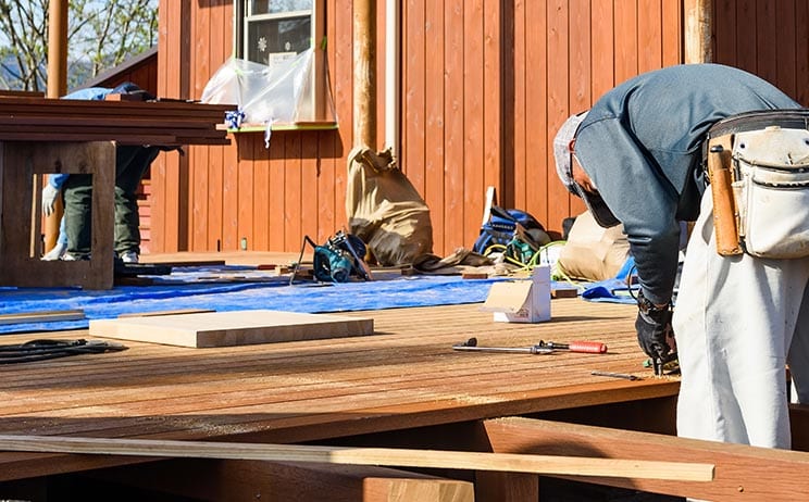 custom-deck-building